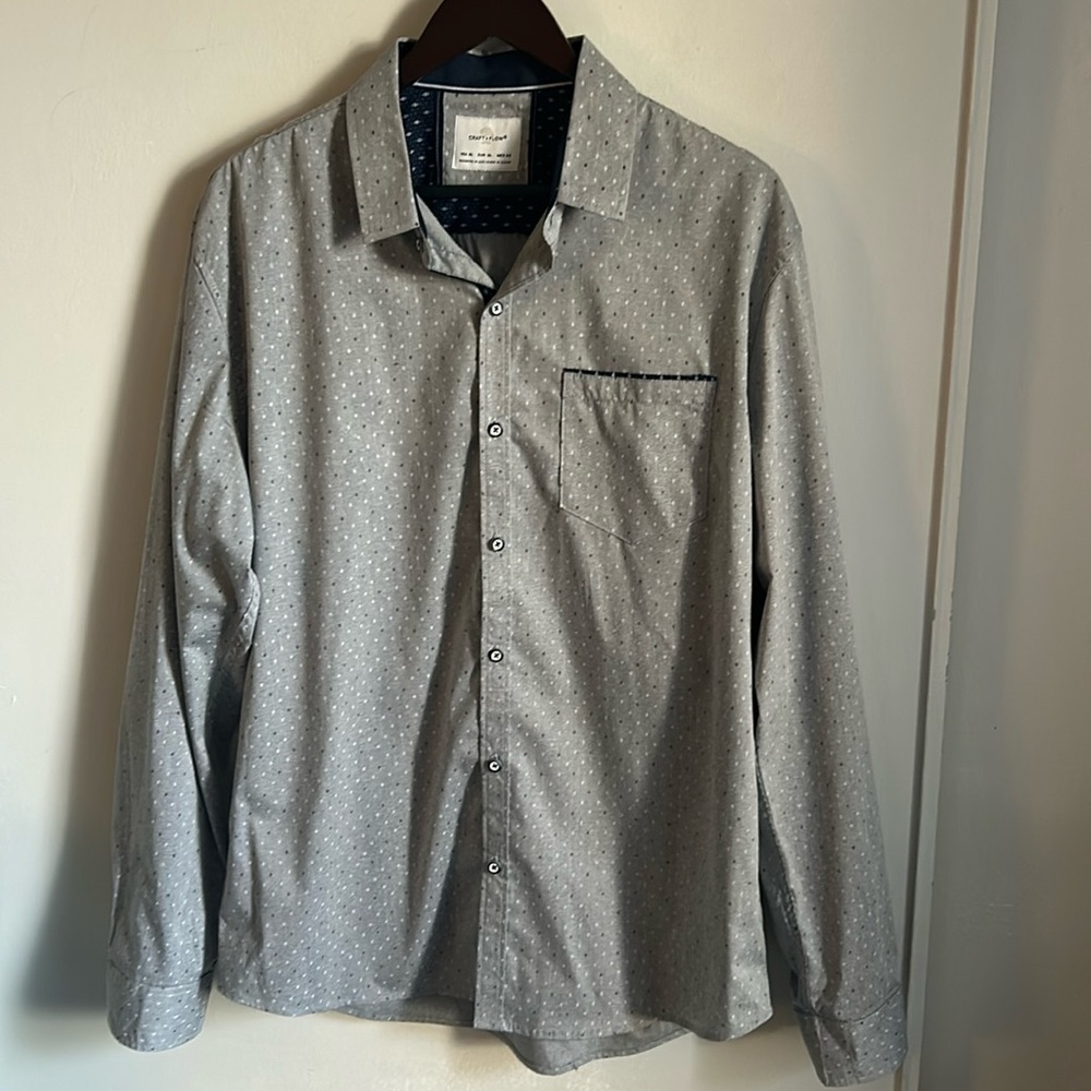 Craft + Flow Men’s Gray Button Up Navy Contrast Cuff Diamond Print Dress Shirt